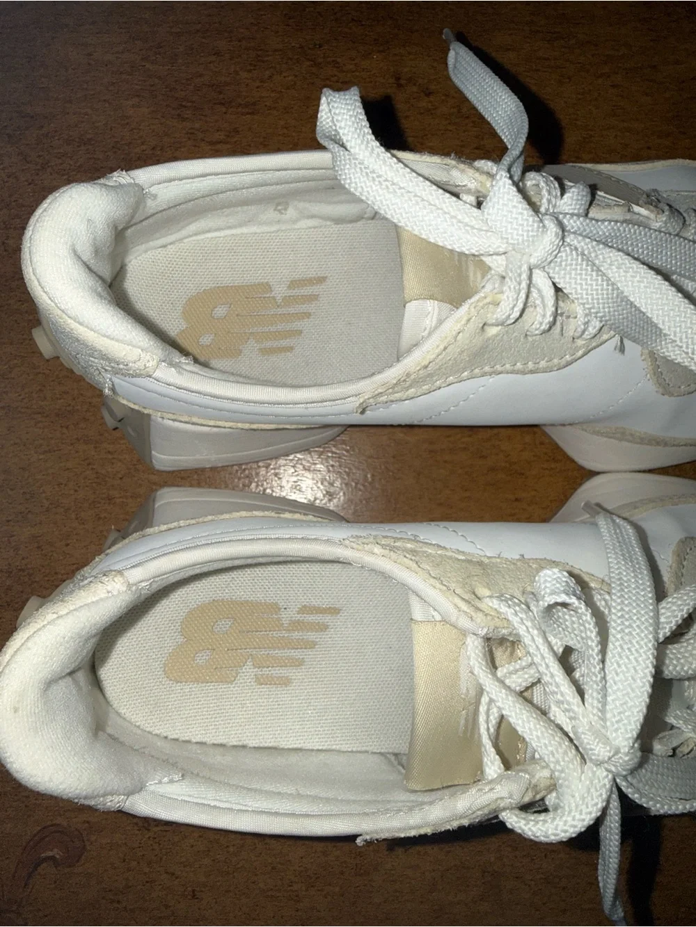 New Balance Women's 327 Sneakers 8